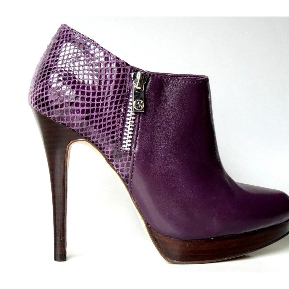 Michael Kors York Stiletto Heel Booties Purple Snakeskin Leather Sz 8
